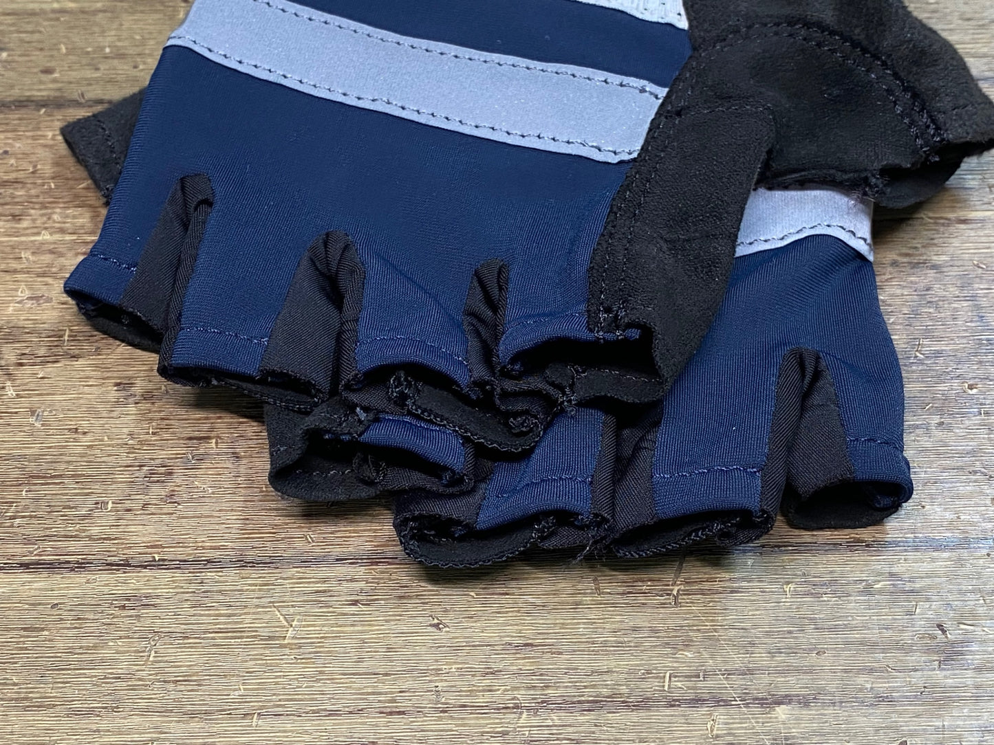 JB119 ラファ Rapha CORE MITTS 指切り グローブ 紺 ※サイズ不明