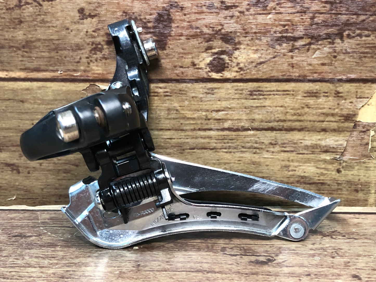 II887 シマノ SHIMANO ソラ SORA FD-R3000 フロントディレイラー バンド式 Φ34.9