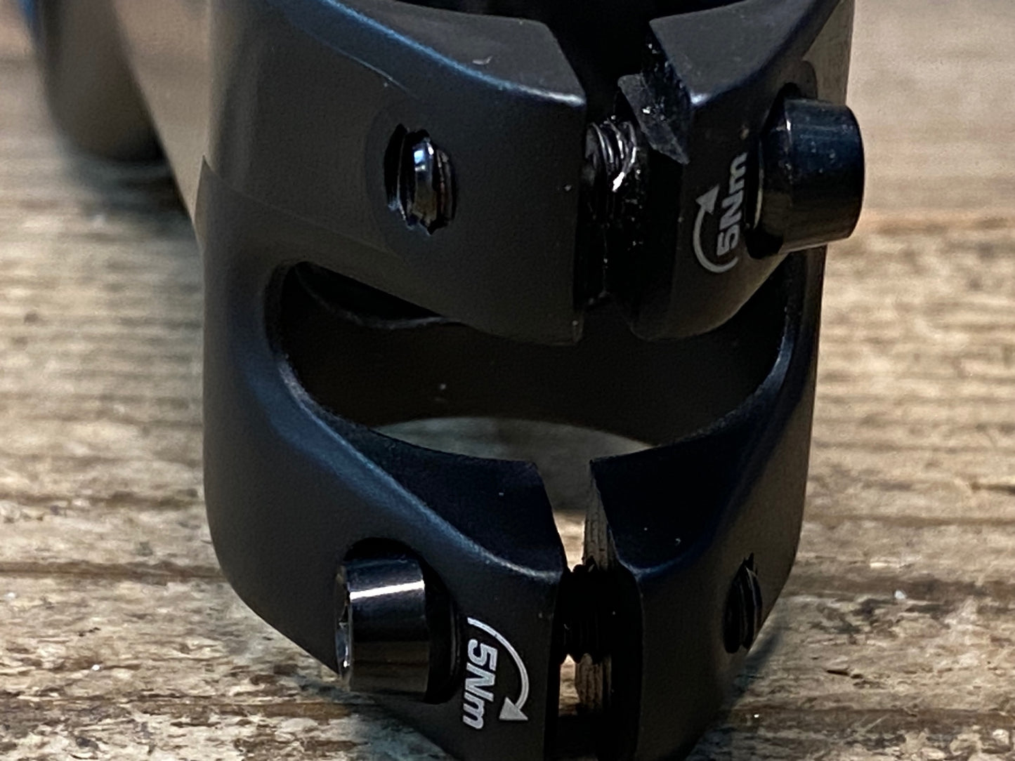 IW513 シマノ SHIMANO PRO VIBE アルミステム 黒 Φ31.8 OS 110mm 10° トップキャップ付属
