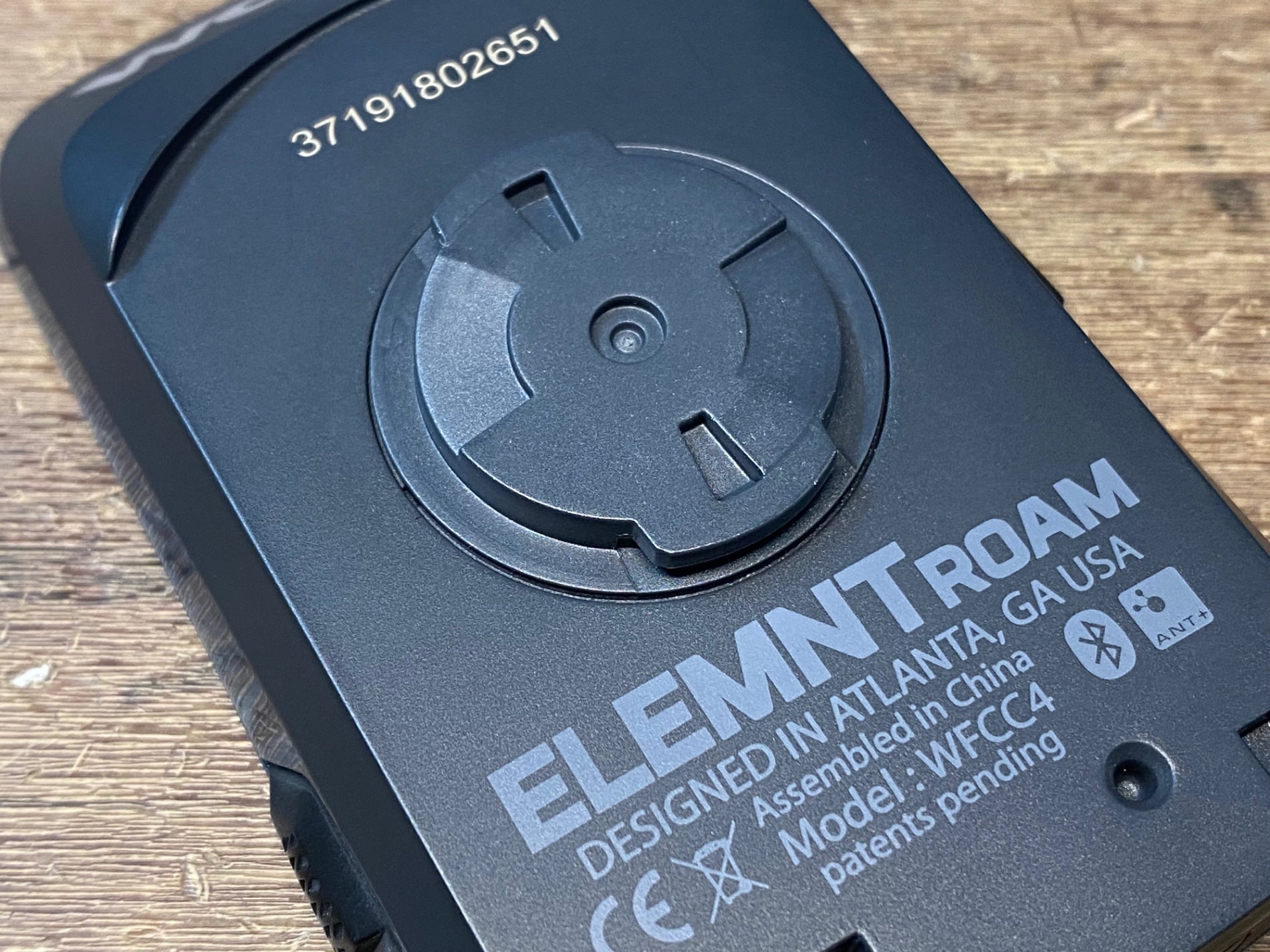 II647 ワフー wahoo エレメント ローム ELEMNT ROAM WFCC4 サイクルコンピューター 英語 動作確認済