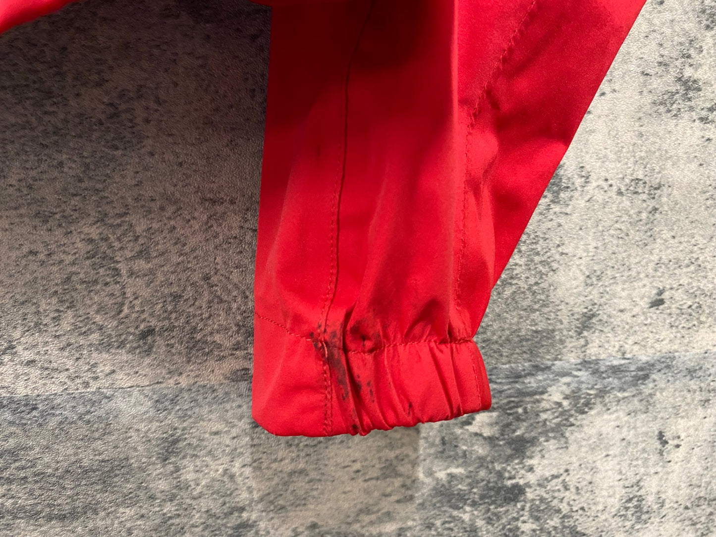 JC909 パールイズミ PEARL iZUMi BMC サイクルジャケット 赤 サイズ不明