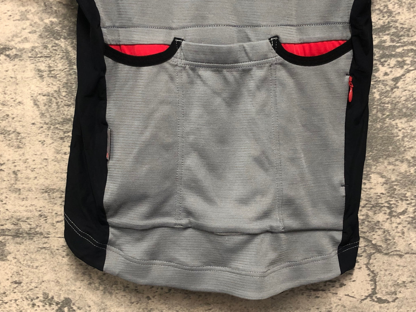 IX103 カフェドシクリステ Cafe du Cycliste EGLANTINE 半袖 サイクルジャージ グレー 黒 S