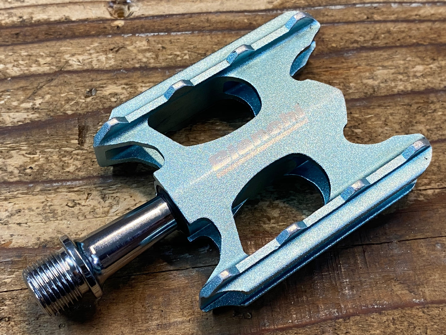 IQ562 ビアンキ Bianchi 純正 フラットペダル チェレステ