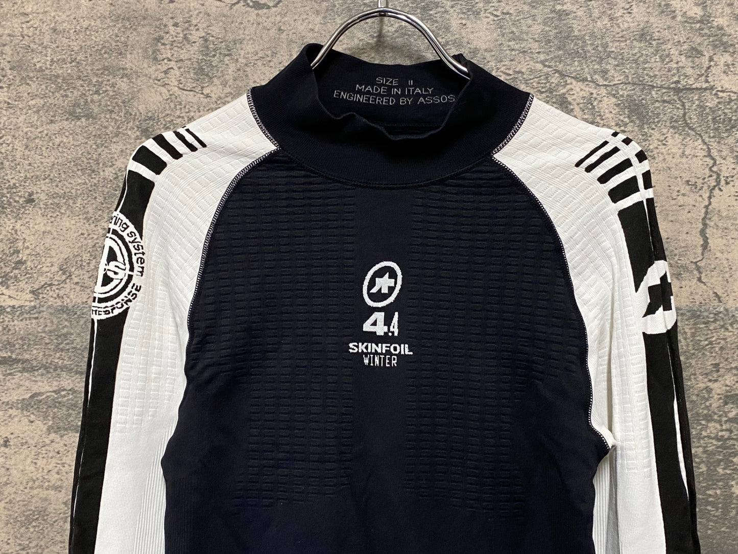 JB297 アソス assos SKINFOIL 4.4 長袖 ベースレイヤー 黒 白 SIZE Ⅱ WINTER