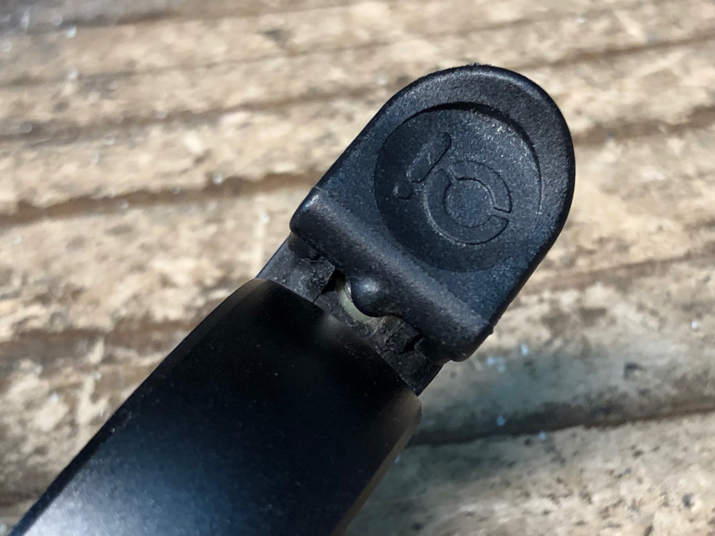 IN669 ノグ knog オイ Oi ベル Φ31.8 黒