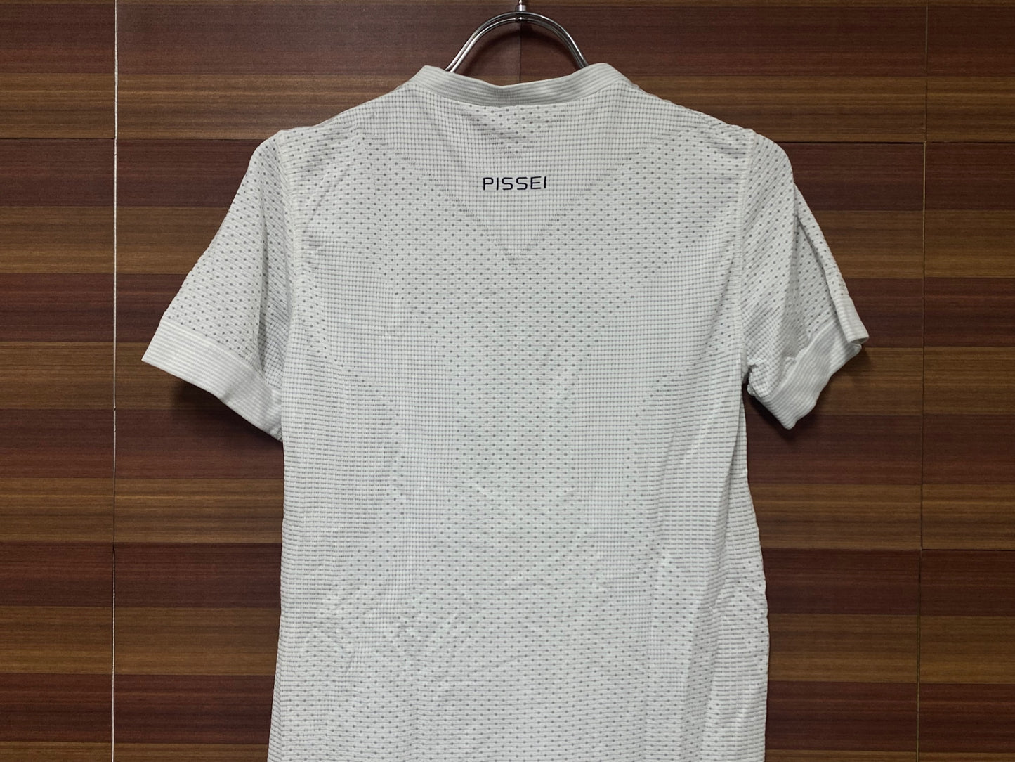 IS022 ピセイ PISSEI 半袖 べースレイヤー 白 サイズ不明