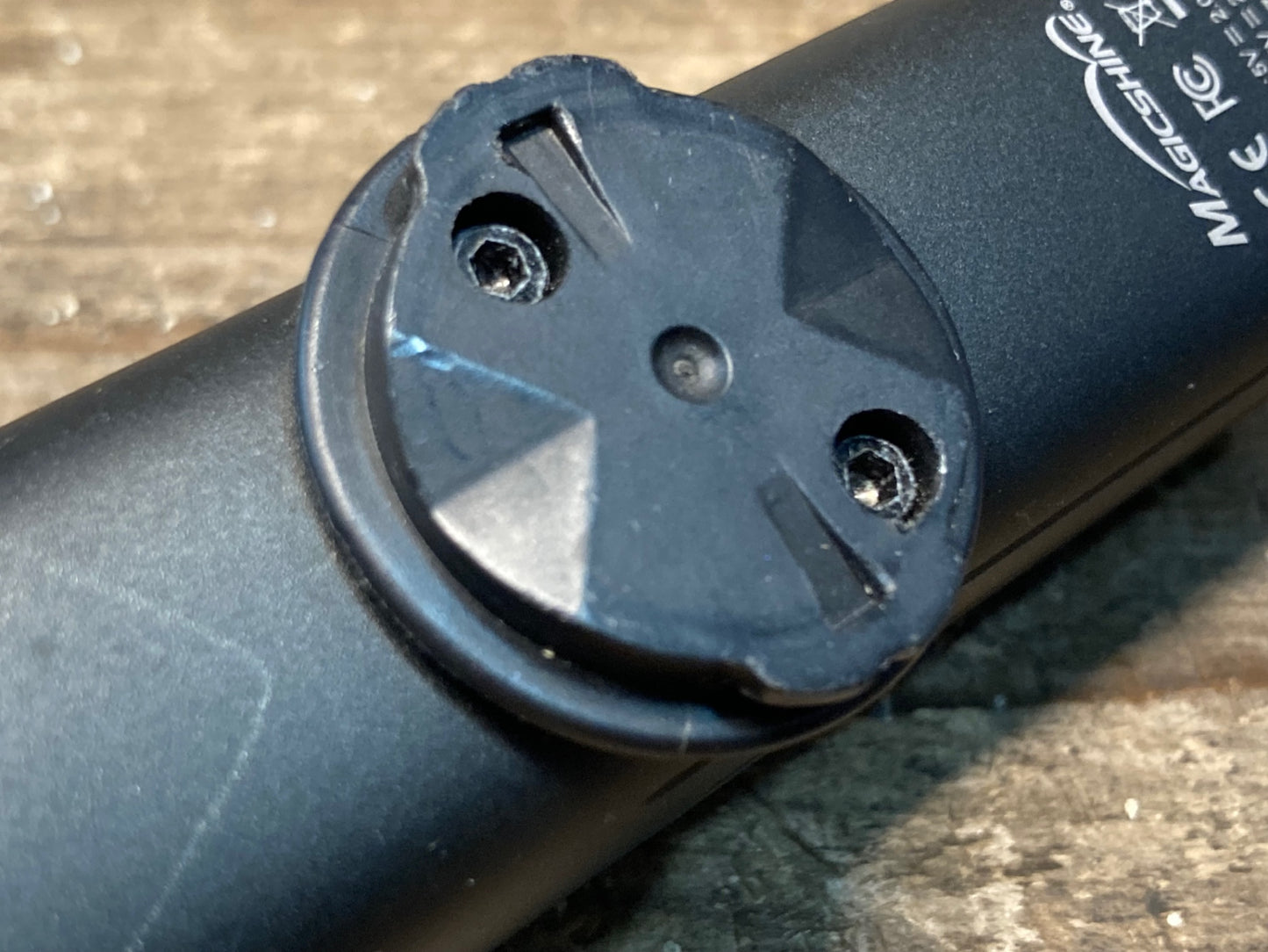 IR006 オーライト OLIGHT RN1500 本体のみ ※点灯確認済み