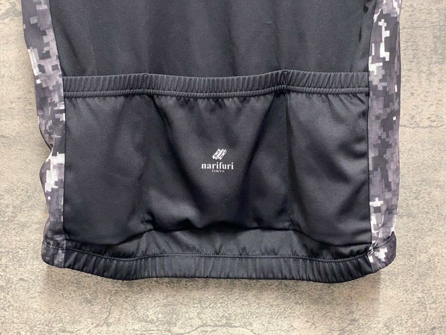 IZ426 ナリフリ narifuri NFTK-21 半袖 サイクルジャージ 黒 M