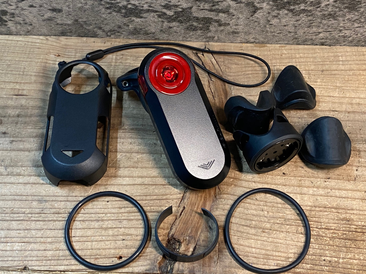 IL737 ガーミン GARMIN VARIA RTL515 リアビューレーダー リアライト