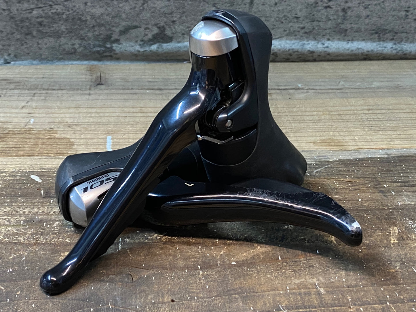 IU995 シマノ SHIMANO 105 ST-5800 STIレバー 2x11S ガリ傷大