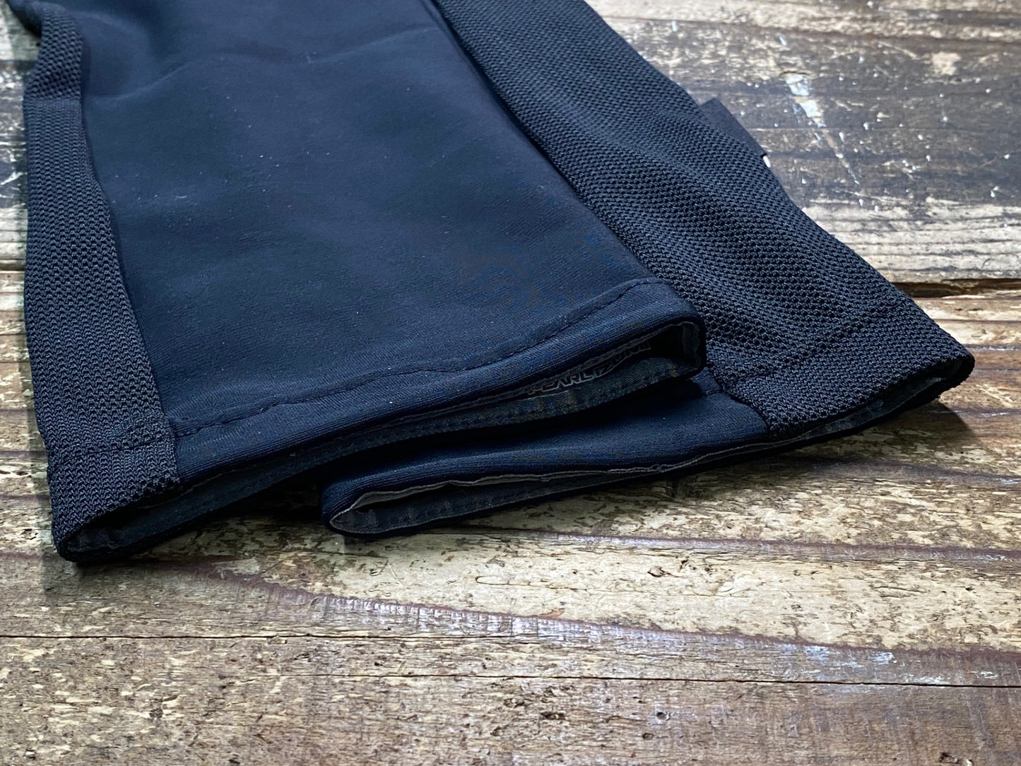 IY391 パールイズミ PEARL iZUMi アームカバー 黒 L coldblack