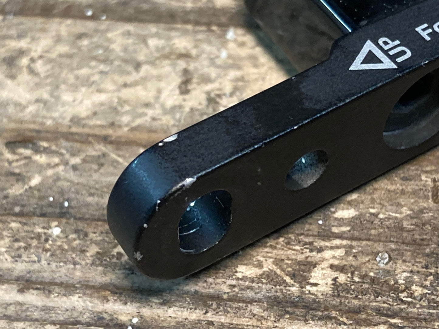 IU348 シマノ SHIMANO 105 BR-R7070 ディスクブレーキ キャリパー