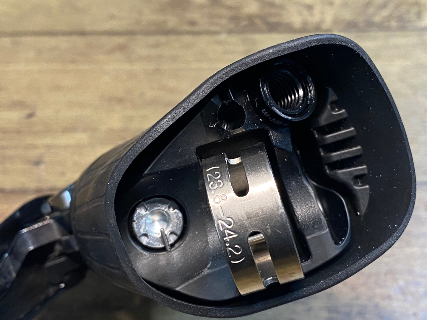 IY654 シマノ SHIMANO 105 ST-R7020 STIレバー 左 前期 2s 油圧