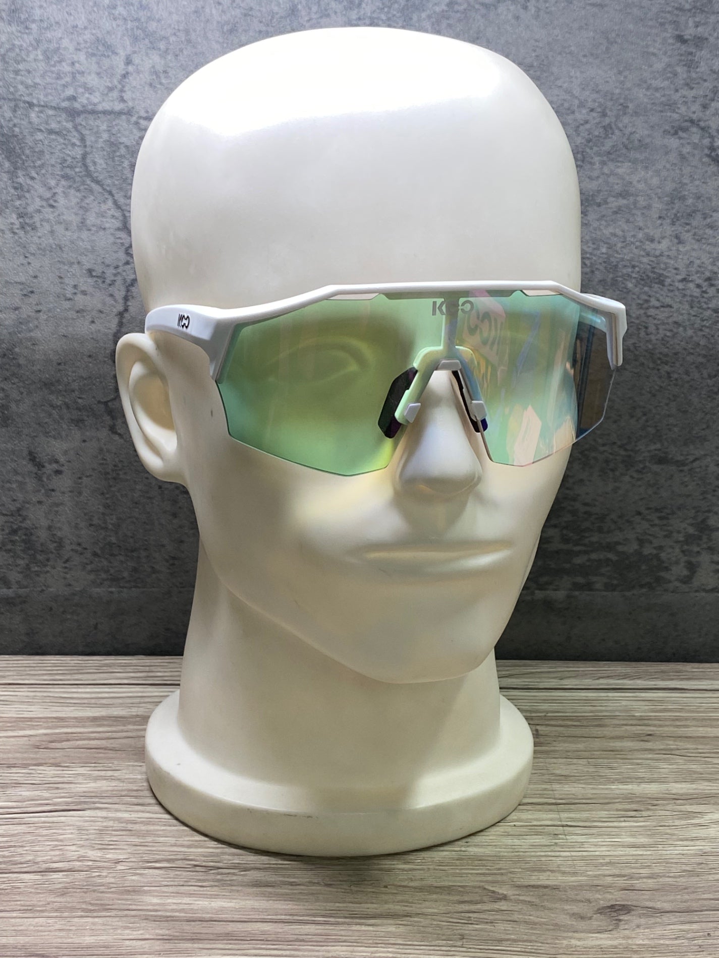 IZ053 カスク KASK クー KOO アリビ ALIBI アイウェア サングラス 白