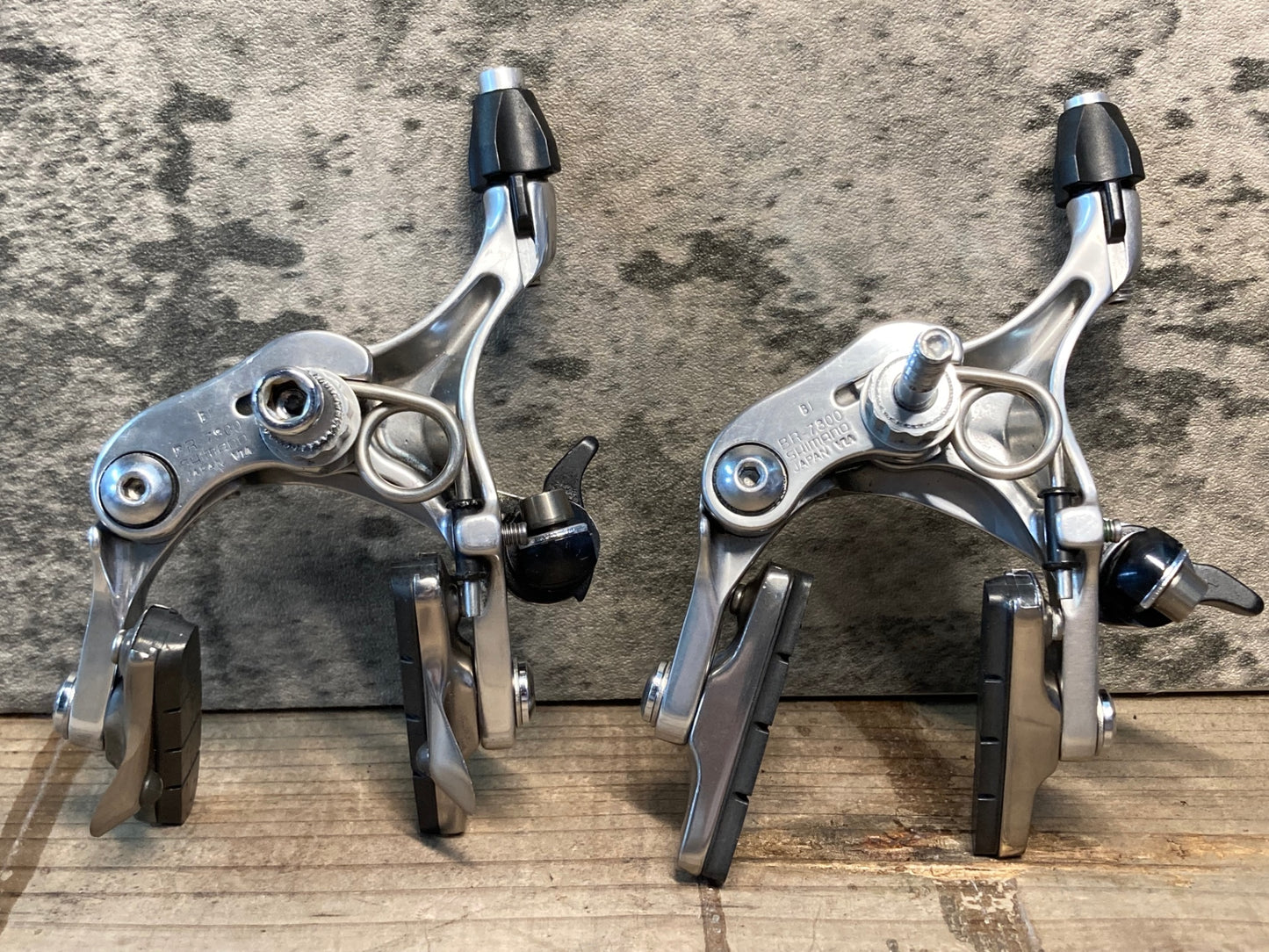 IJ749 シマノ SHIMANO デュラエース DURA-ACE BR-7800 ブレーキキャリパー 前後セット