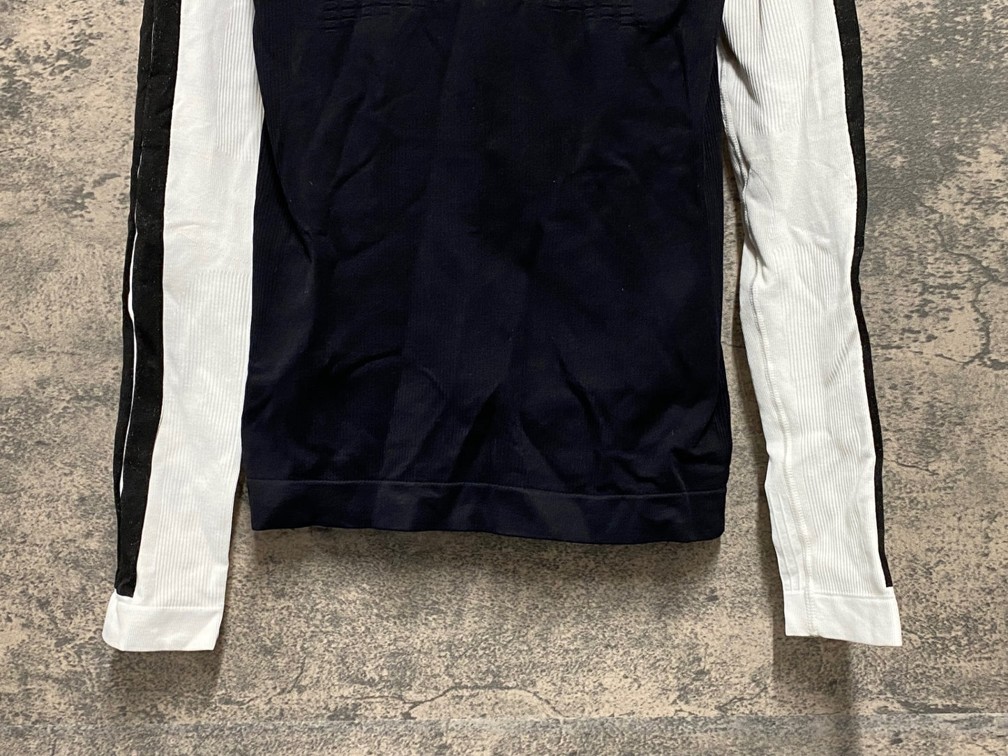 JB293 アソス assos SKINFOIL 4.4 長袖 ベースレイヤー 黒 白 SIZE1 WINTER