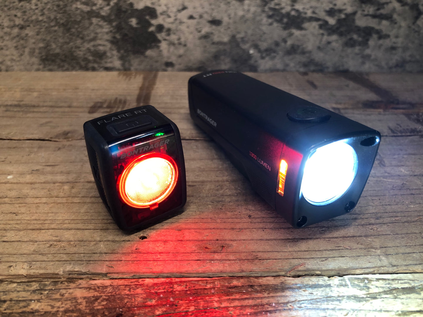 IY811 ボントレガー BONTRAGER ION PRO RT 1300/ Flare RT フロント リア ライトセット