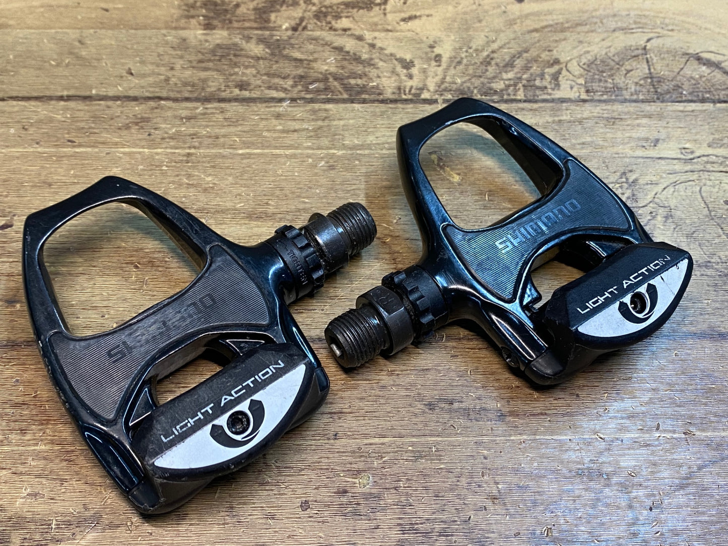 IZ019 シマノ SHIMANO LIGHT ACTION PD-R540 ビンディングペダル 黒