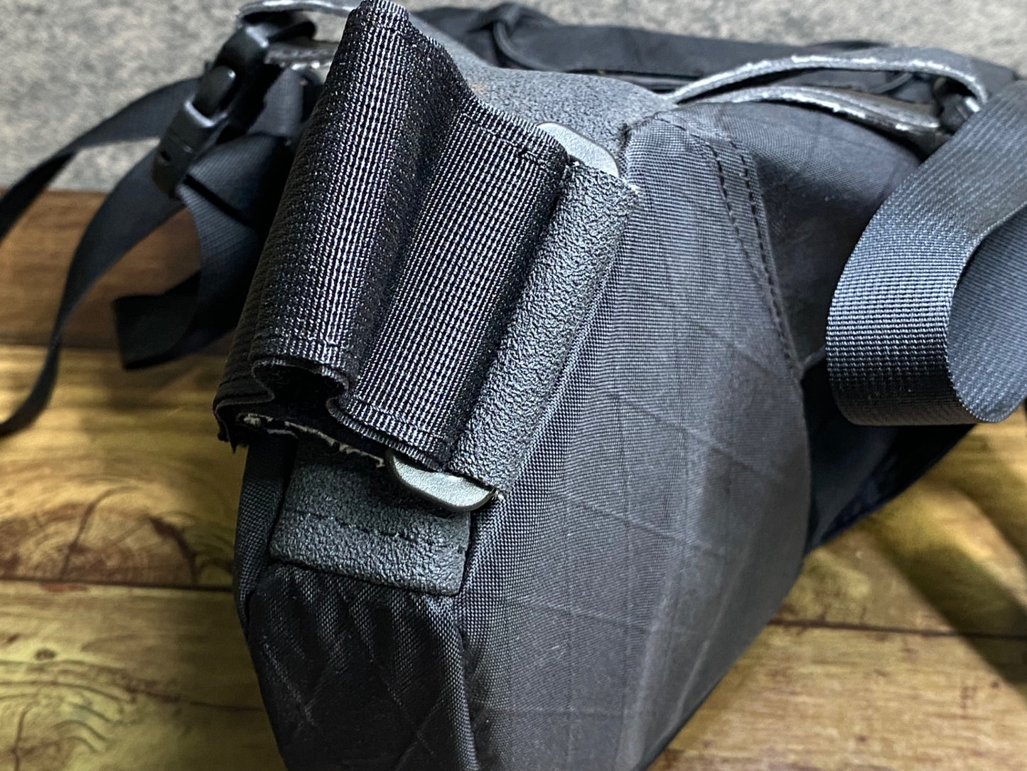 JB818 フェアウェザー FAIRWEATHER INDIVISUAL サドルバッグ 黒 スレ 汚れ