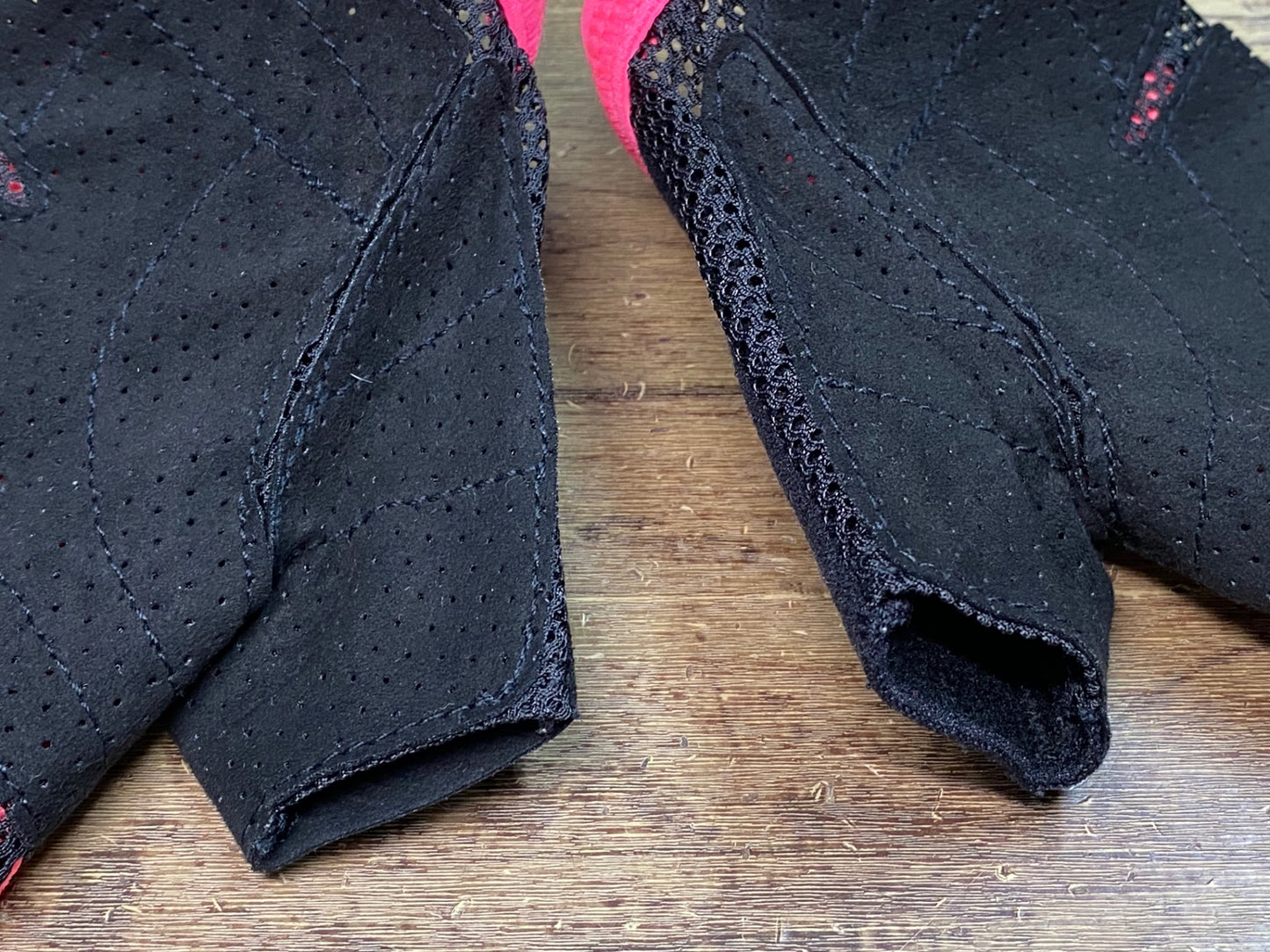 JB098 ラファ Rapha PRO TEAM MITTS 指切り グローブ 黒 ピンク L