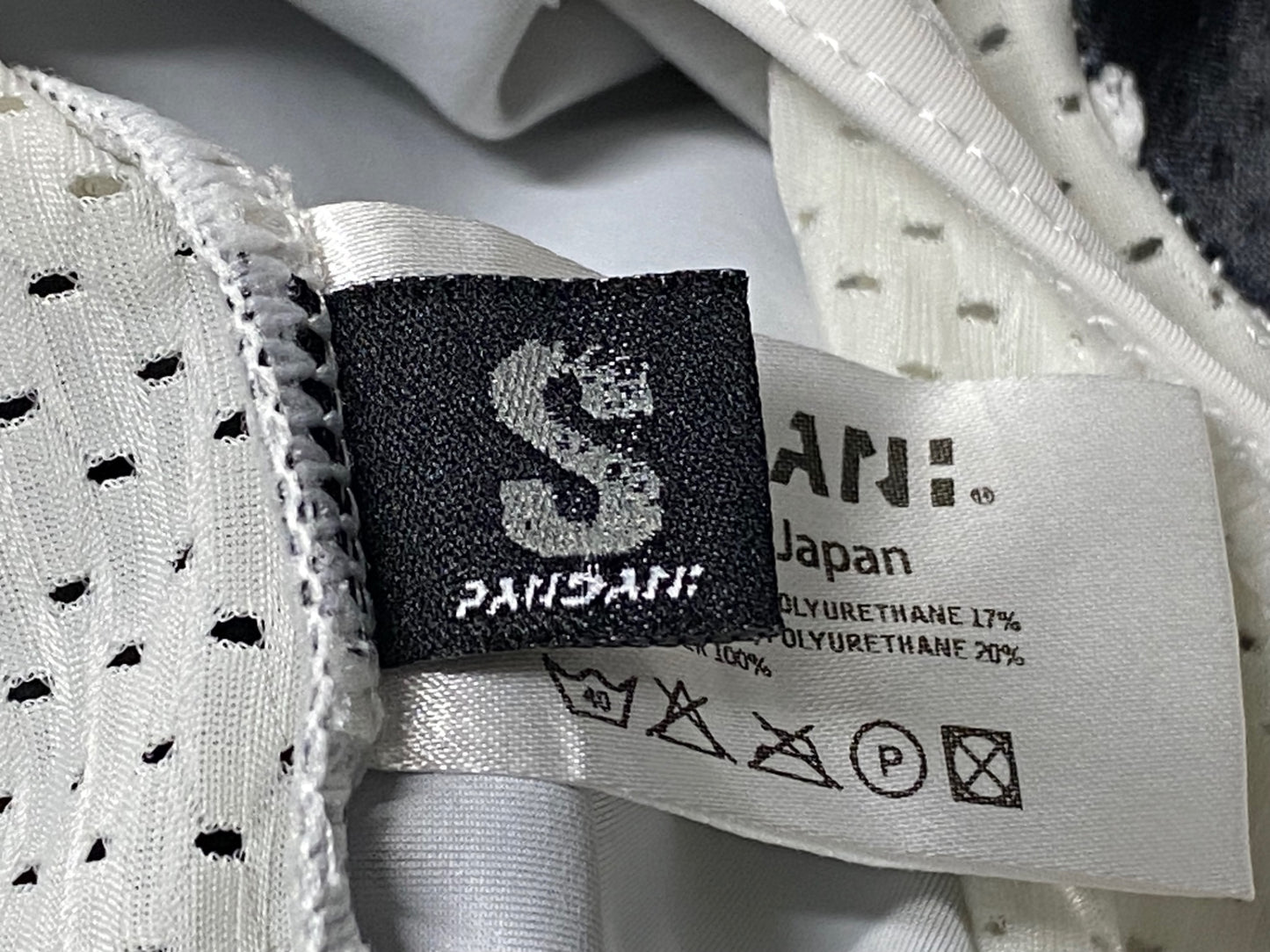 IT124 パンダーニ Pandani ビブショーツ 黒 S