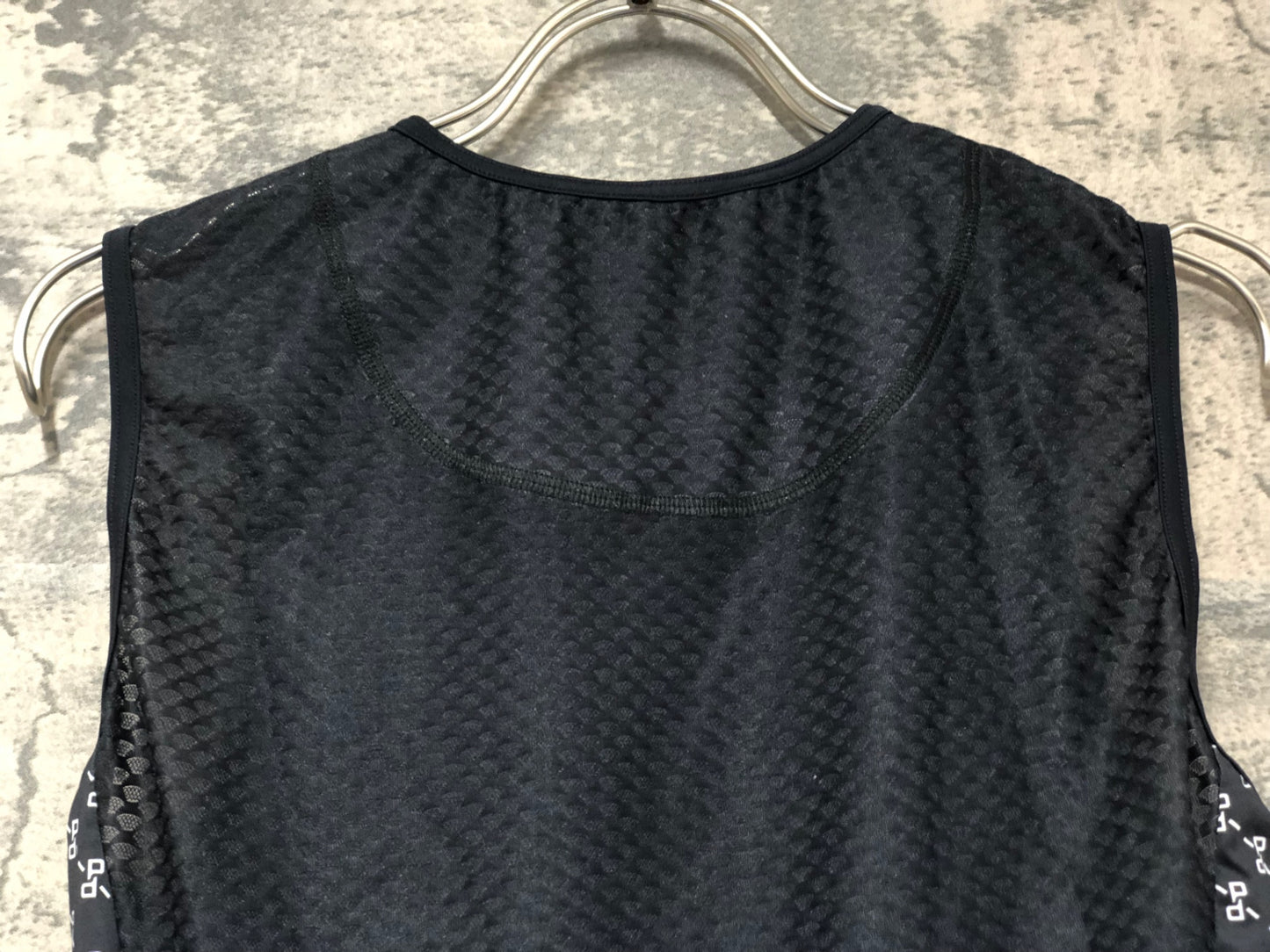 IW788 プロトンドパリ Peloton de Paris ノースリーブ べースレイヤー 黒 XS