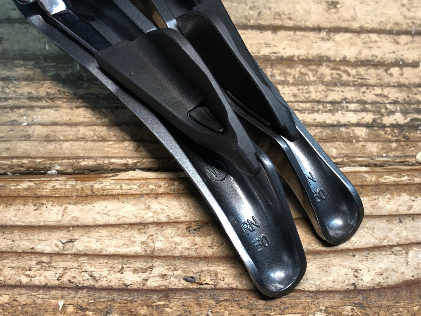 IT333 シマノ SHIMANO クラリス Claris ST-R2000 STIレバー 2x8S