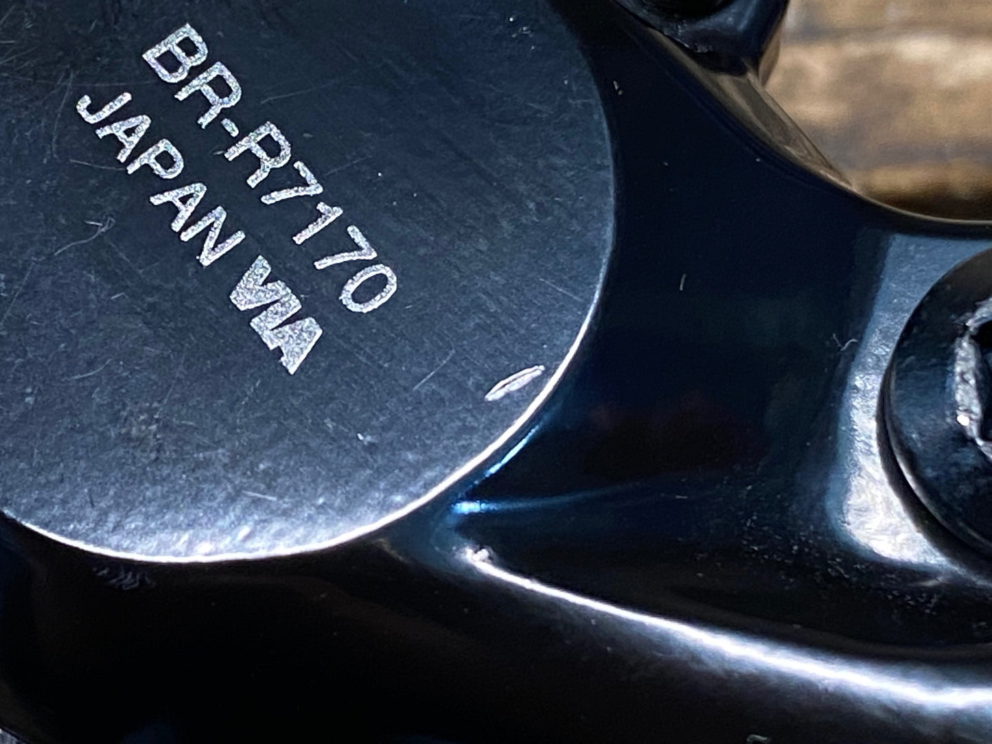 IM988 シマノ SHIMANO 105 BR-R7170 油圧 ディスク ブレーキキャリパー ※スナップリテーナー欠品