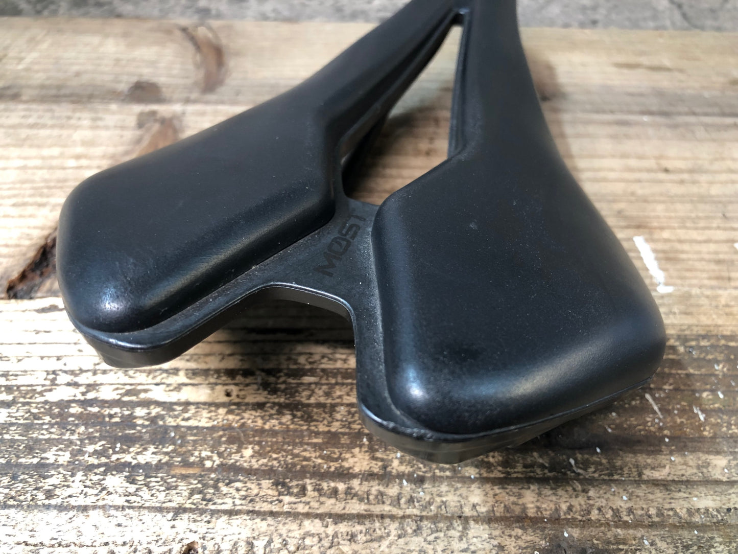 JB739 モスト MOST LYNX リンクス サドル MANGANESEレール 147mm