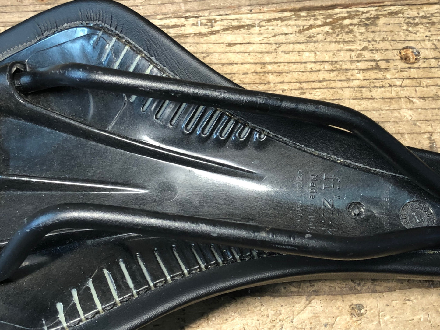 JD037 フィジーク fizik アリオネ ARIONE CX サドル MANGANESEレール 実測130mm