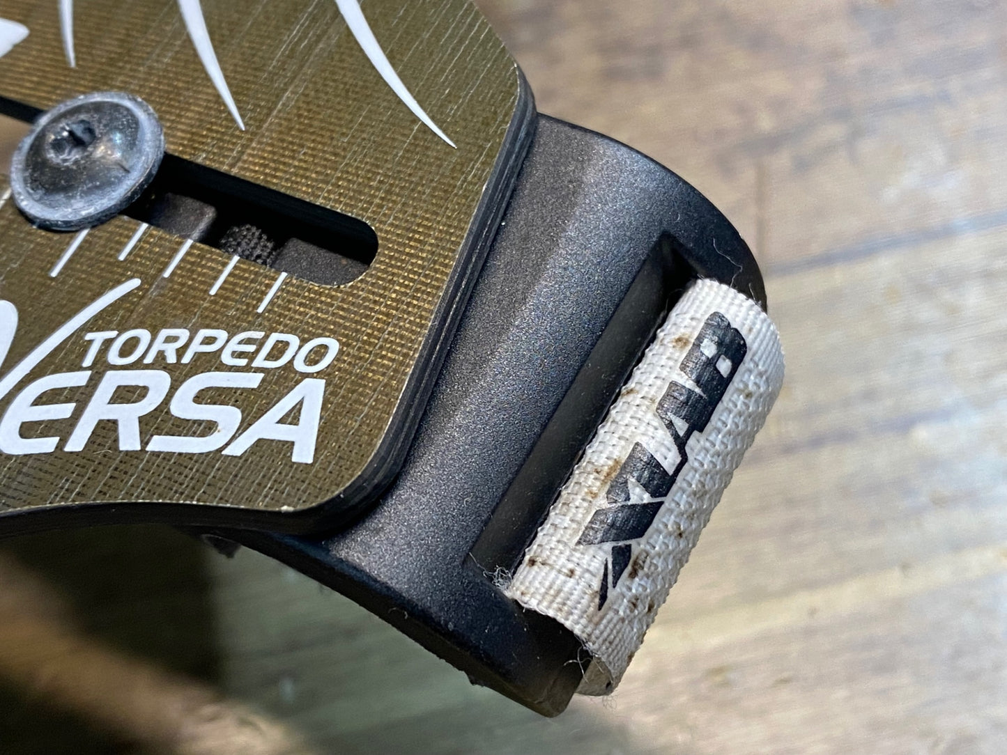 IZ027 XLAB TORPEDO VERSA ハイドレーション ベース カーボン