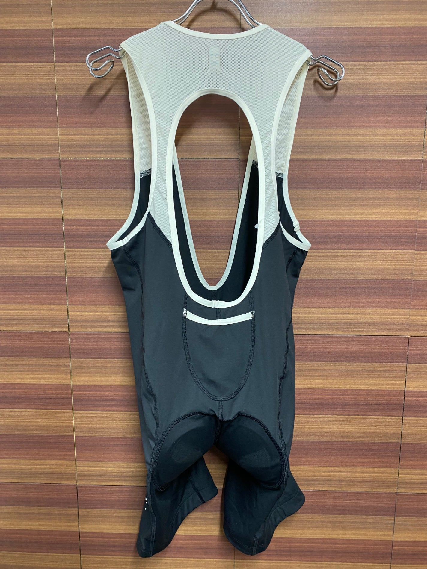 HV585 ラファ Rapha クラシックビブショーツ CLASSIC BIB SHORTS Ⅱ 黒 L ※スレ、色褪せ