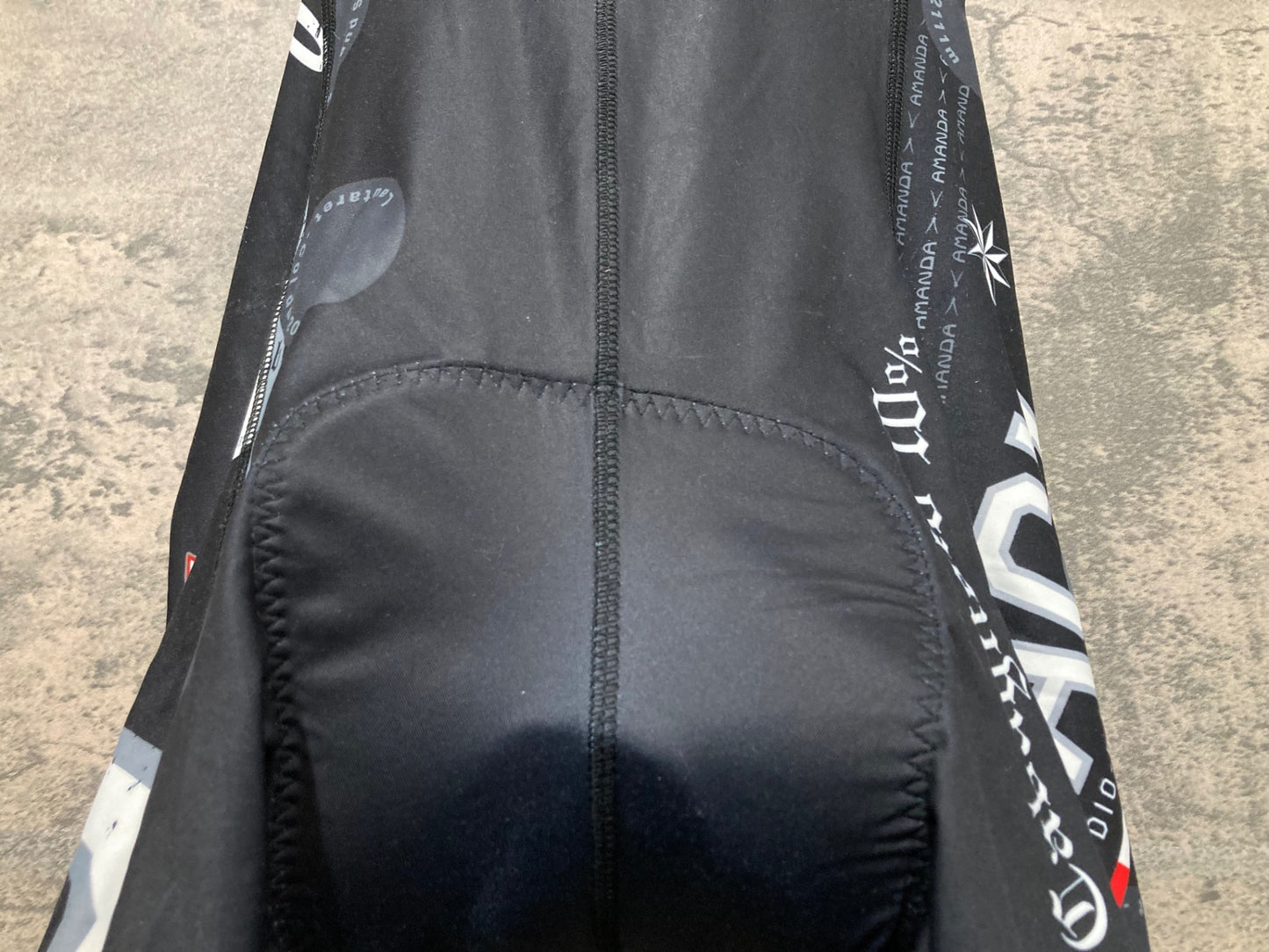 IY624 パンダーニ Pandani ビブショーツ 黒 白 L ※マーカー痕あり