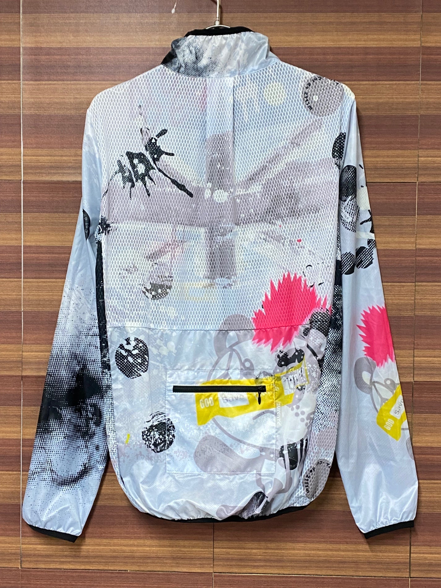 IQ225 パンダーニ PANDANI 長袖 ウィンドブレーカー 白 黒 S