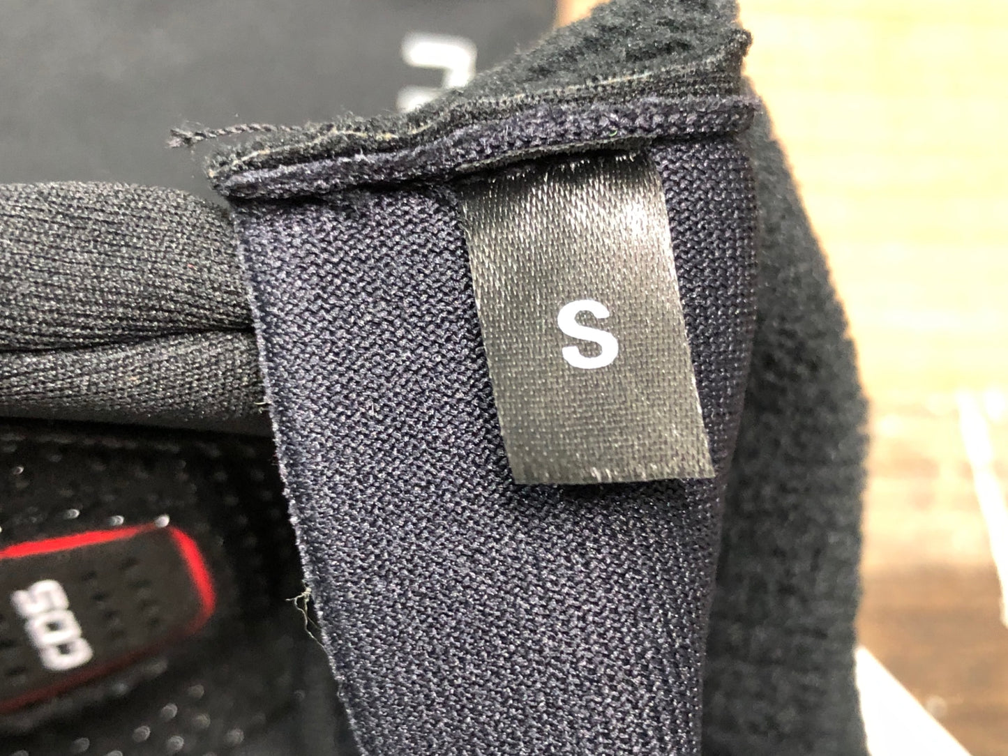 IP925 カステリ CASTELLI ROSSO CORSA perfetto 長指 グローブ 黒 S 裏起毛 GORE-TEX INFINIUM