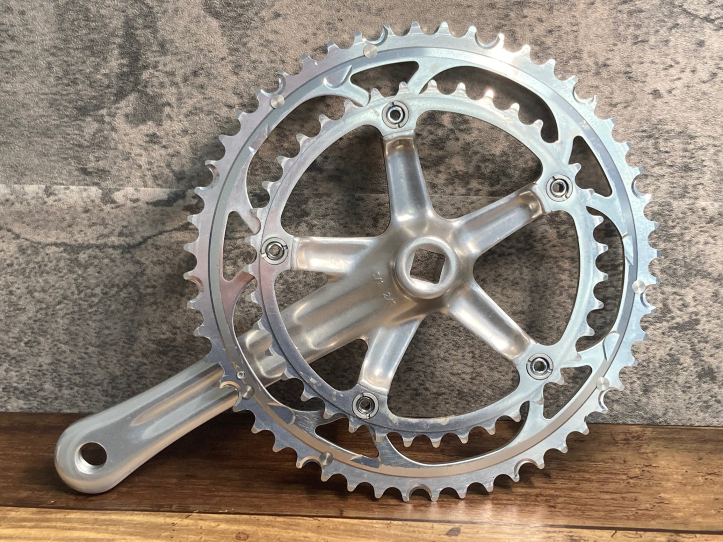 HQ296 カンパニョーロ CAMPAGNOLO コーラス CHORUS クランクセット 172.5mm 52-39T シルバー