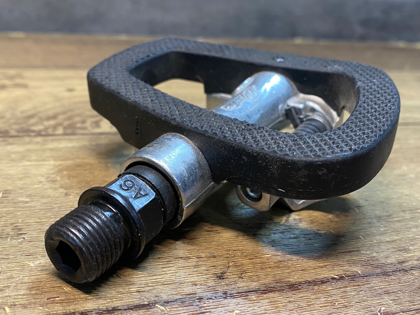 IZ040 ディズナ DIXNA FPラバークリップレスペダル ビンディングペダル