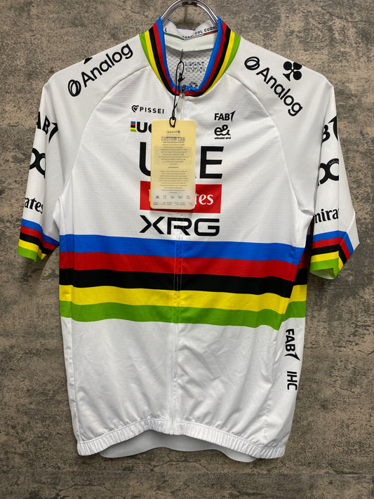 IZ073 ピセイ PISSEI WORLD CHAMPION TADEJ POGACAR 2024 UAE TEAM EMIRATES REPLICA SHORT SLEEVE JERSEY サイクルジャージ 白 アルカンシェル L 未使用