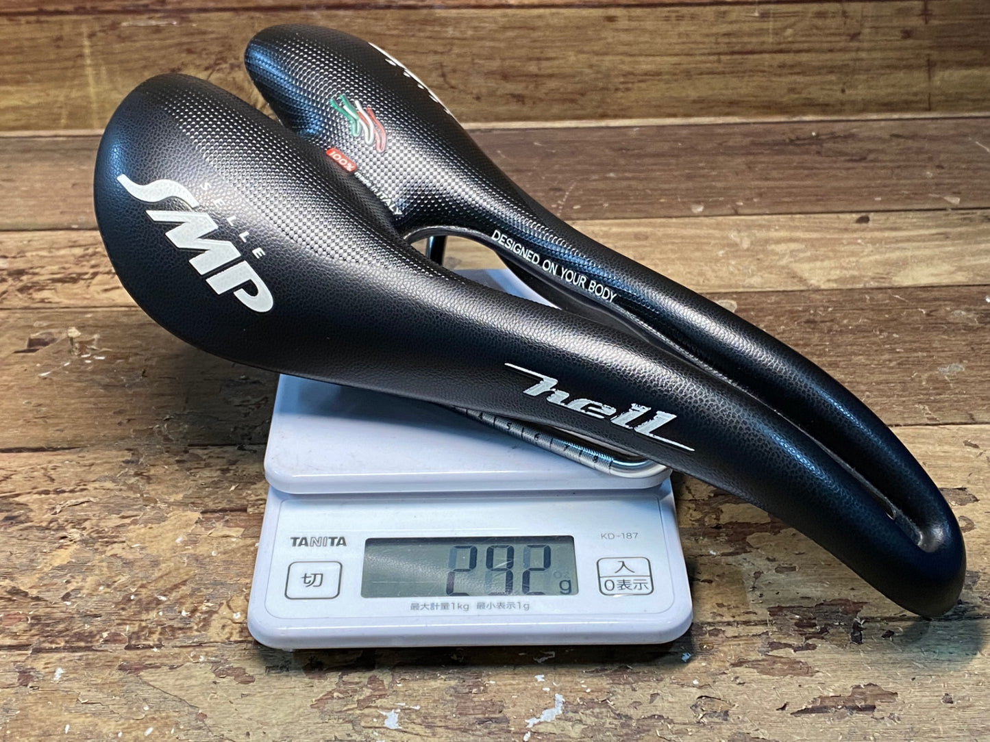 IH069 セラ SELLE SMP ヘル HELL サドル INOX TUBE 黒