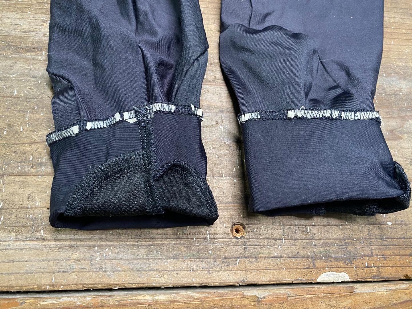 IO005 アソス Assos レッグカバー 黒 I