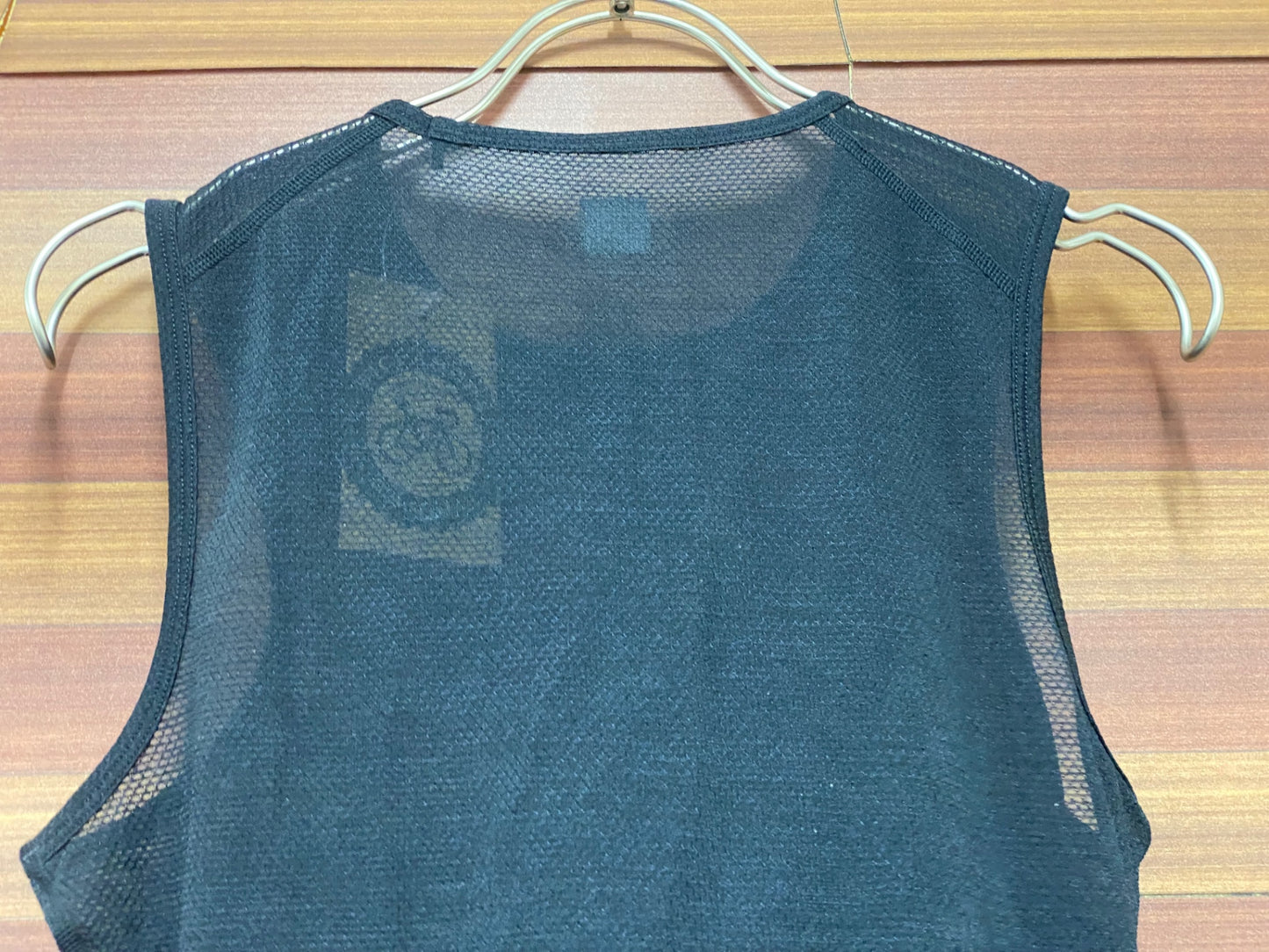 IV095 ラファ Rapha ノースリーブベースレイヤー 黒 S