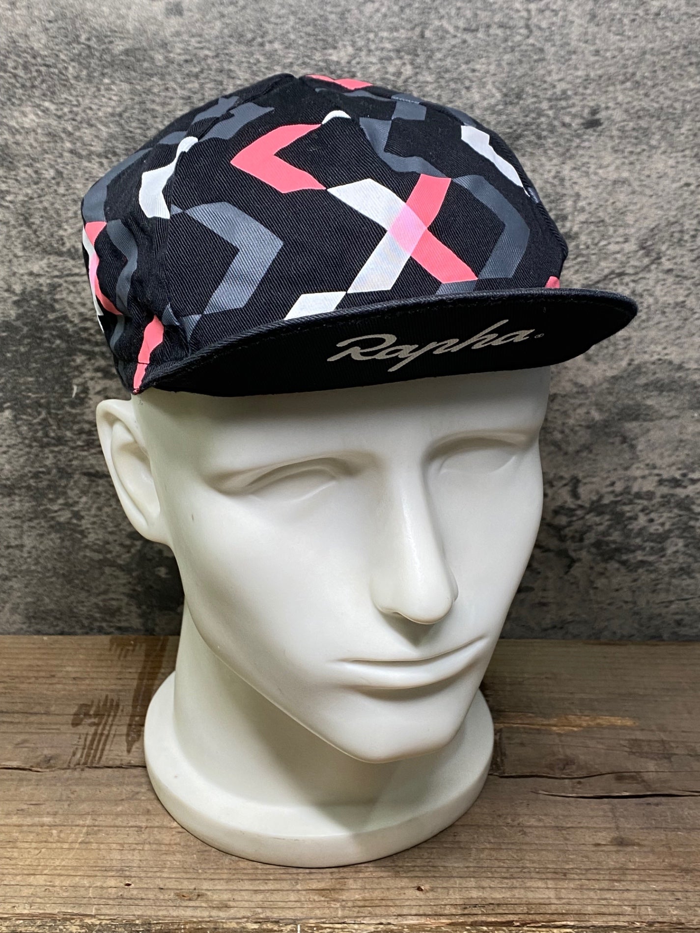 IS730 ラファ Rapha サイクルキャップ 黒 白 ピンク フリーサイズ