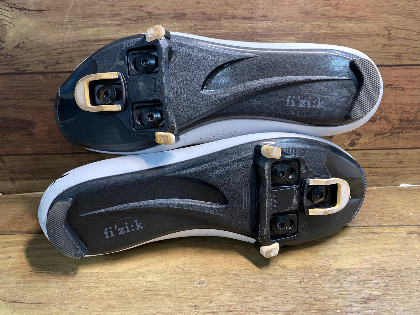 IH985 フィジーク fizik R4 Road shoes ビンディングシューズ SPD-SL 白 EU40サイズ