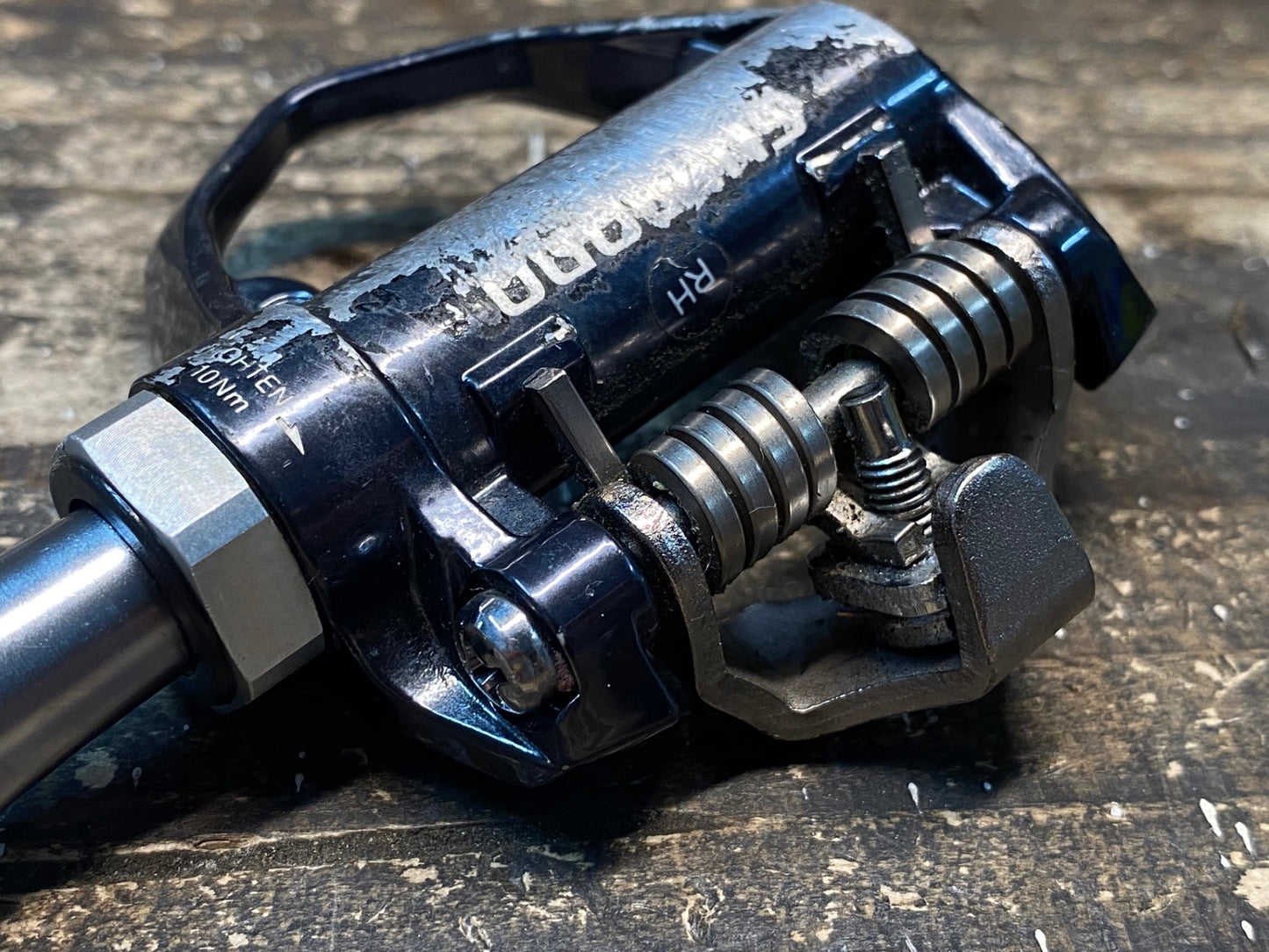 IU324 シマノ SHIMANO PD-ES600 ビンディングペダル SPD