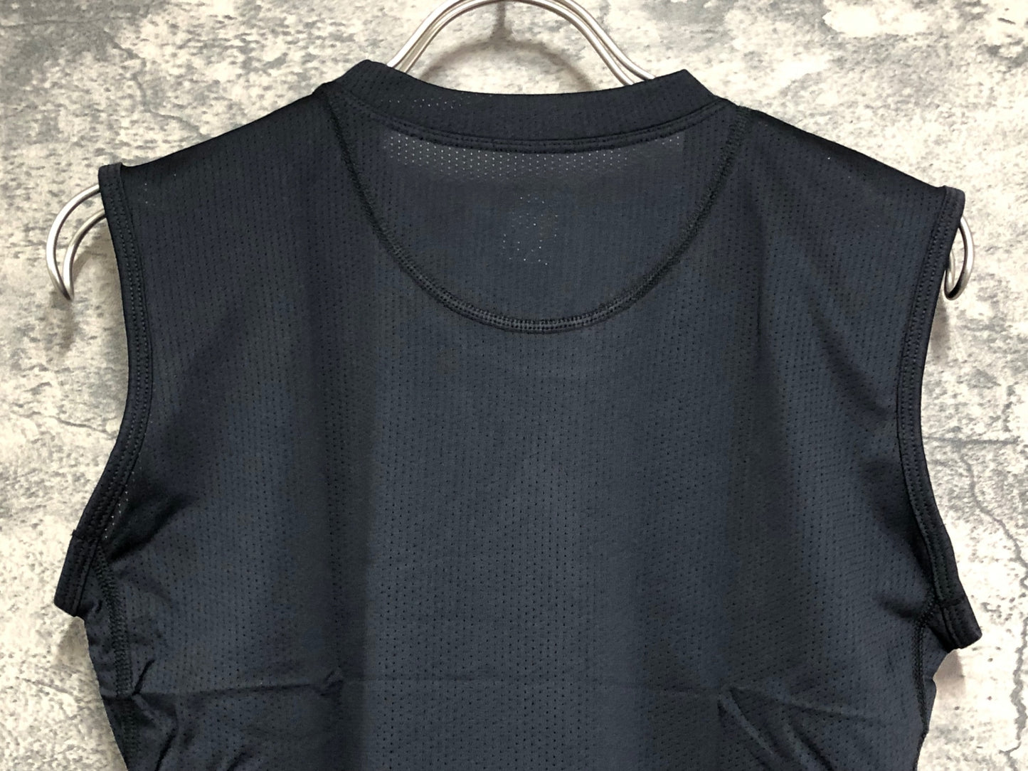 IV923 ジャイアント GIANT Liv ノースリーブ ベースレイヤー 黒 レディース L メッシュ