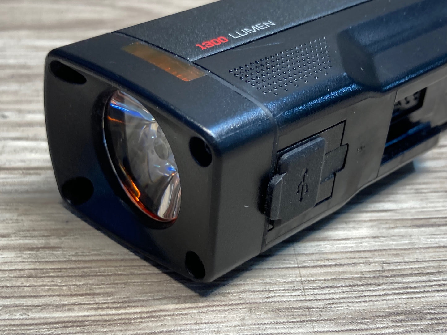 IX423 ボントレガー BONTRAGER ION PRO RT 1300/ Flare RT 前後ライトセッ点灯確認済み