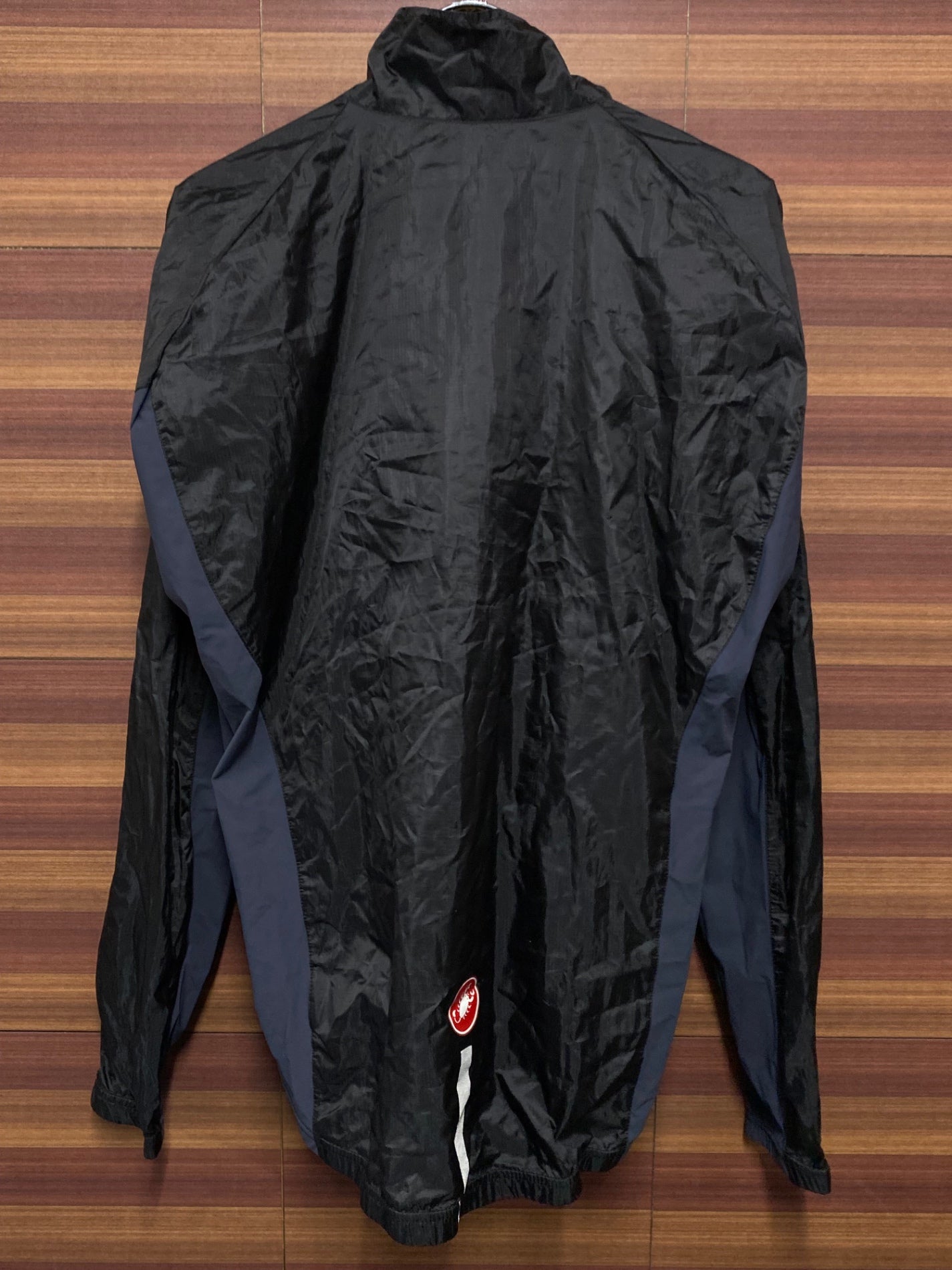 IT575 カステリ castelli 長袖ウィンドブレーカー 黒 XL