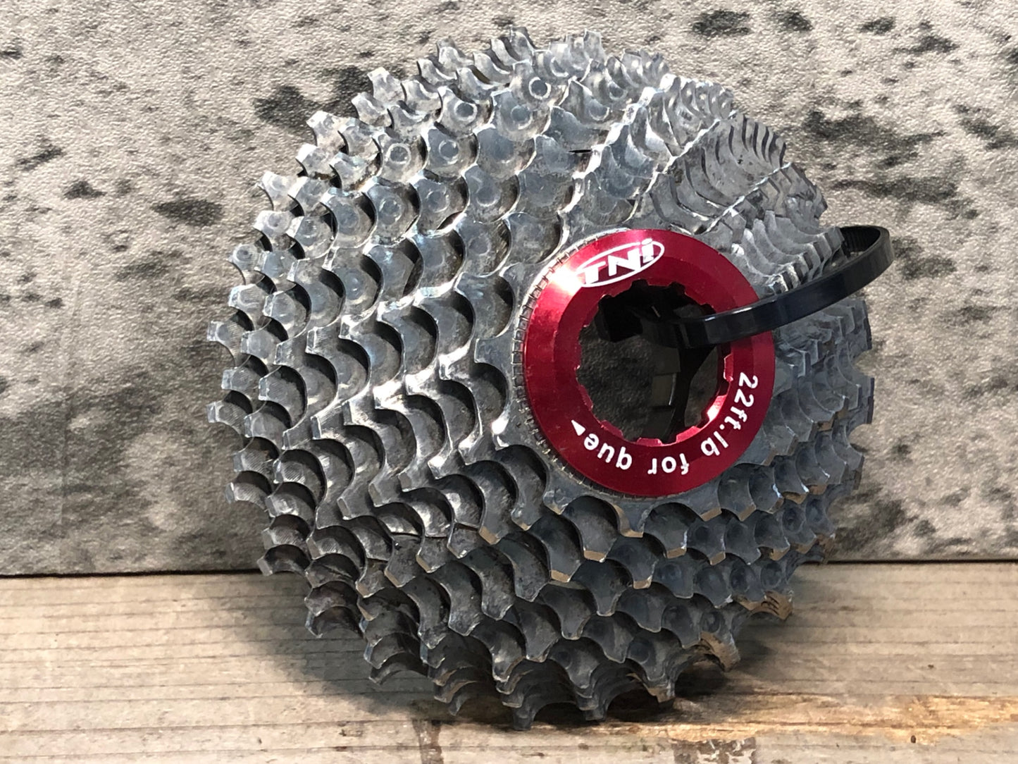 IV136 TNi アルミ スプロケット 12-28T シマノ11S