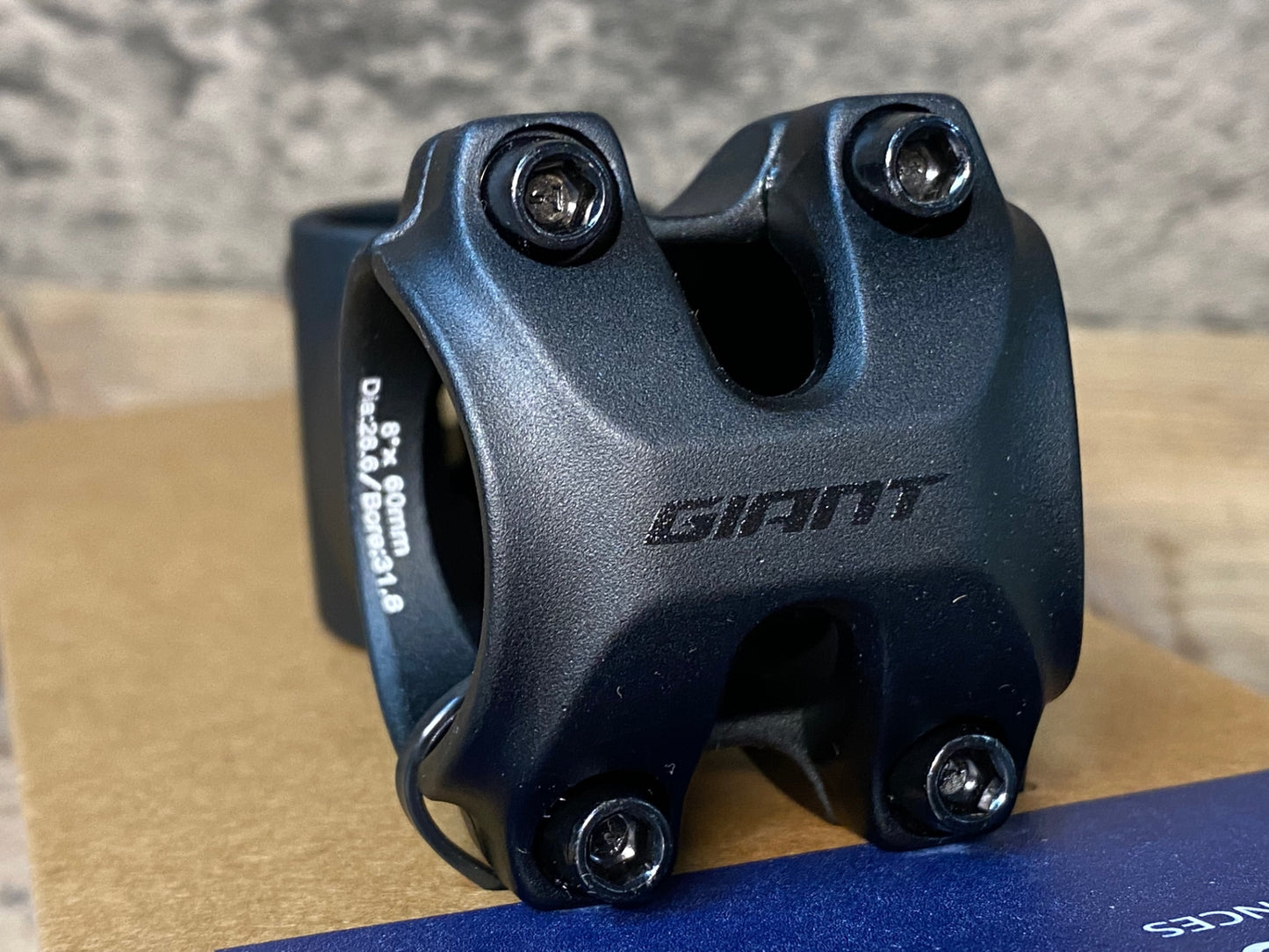 IW014 ジャイアント GIANT CONTACT STEM ステム 8° 60mmOS Φ31.8