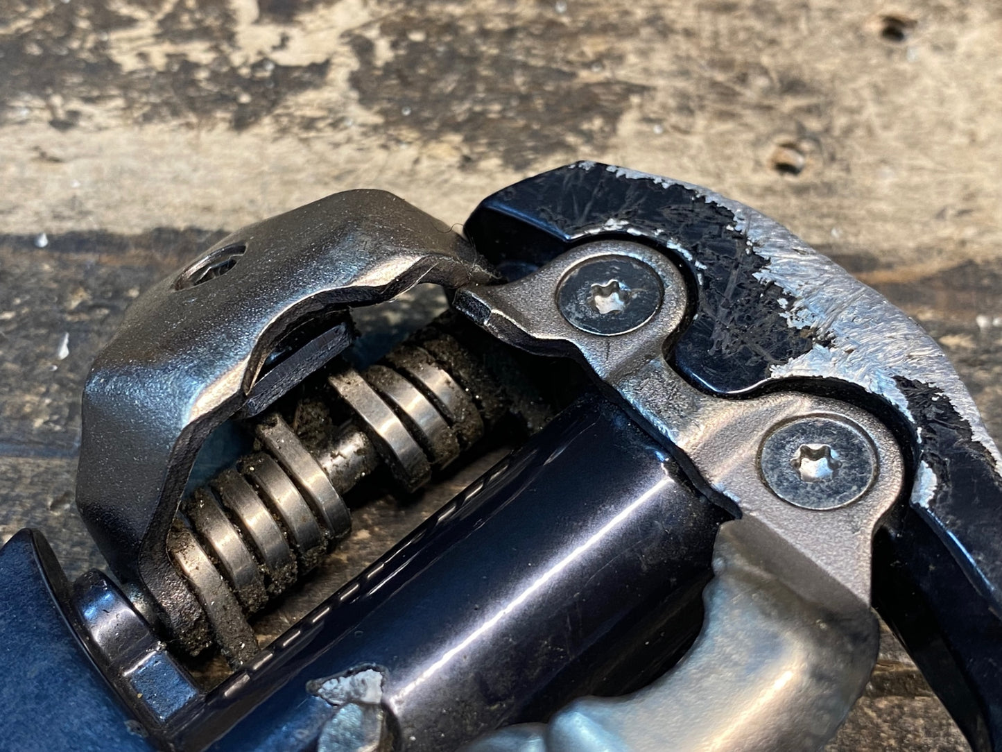 IU324 シマノ SHIMANO PD-ES600 ビンディングペダル SPD